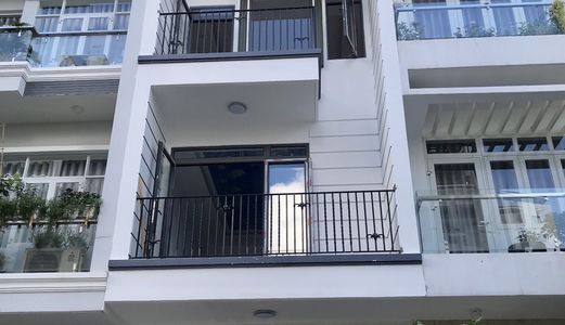 Bán Nhà Đẹp Khu Công Ích .dt : 4X17.5M. 1Tr,2L,st . Hướng Tây . Đường 12M. Full Nt .8.3 Tỷ .