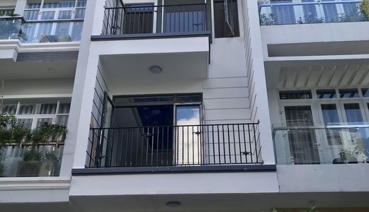 Bán Nhà Đẹp Khu Công Ích .dt : 4X17.5M. 1Tr,2L,st . Hướng Tây . Đường 12M. Full Nt .8.3 Tỷ .