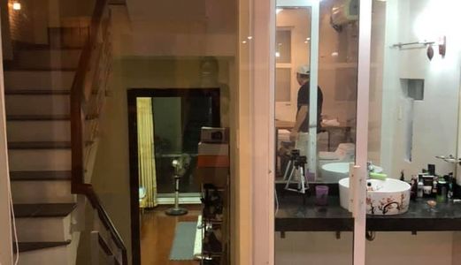 Nhà Đẹp Giá Trị Văn Phòng Yên Tĩnh Lạc Long Quân 6.9 Tỷ Tây Hồ