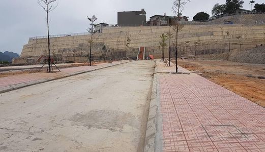 Bán Ô Đất Đồi Ngân Hàng Lk7 Quay Hướng N Giá Đầu Tư. Sổ Đỏ Chính Chủ