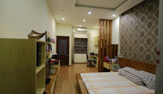  Nhà Đẹp Yên Tĩnh Giá Tốt Thiết Kế Sang 6.3 Tỷ Lạc Long Quân Tây Hồ