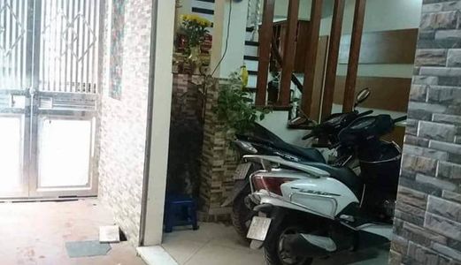 Chuyển Nhà Nên Cần Bán Nhanh Căn Nhà P. Khương Trung 31M2 X 4 Tầng - Mặt tiền: 4,6M - Giá 2,15 Tỷ