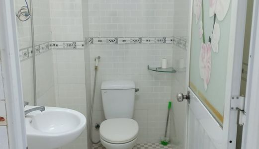 Bán Nhà Thống Nhất, Mới Đẹp Như Hình, 2 Tầng, 44M2, Giá 3 Tỷ 500