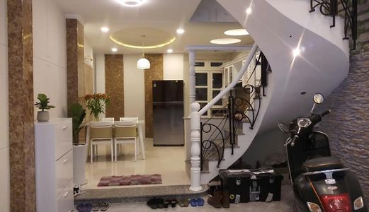 Nhà 5 Tầng Siêu Đẹp, Ngang 4M, 6 Pn, 8,8 Tỷ, Hồ Biểu Chánh, Phú Nhuận.