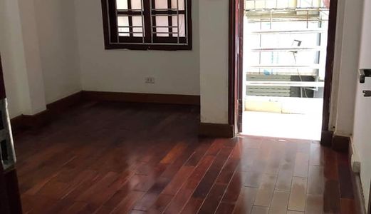 Bán Nhà Định Công Hạ, 10M Ra Hồ, Ô Tô Cách 20M, 38M2 X 6 Tầng, 2.7 Tỷ.