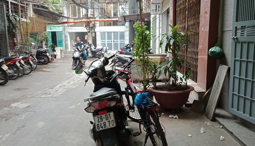 Cần Bán Nhanh - Mặt Tiền 8.5M - Ngõ Rộng Thông - Kinh Doanh – Chào Sốc 5 Tỷ.