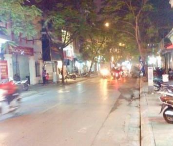 Bán Nhà Mặt Tiền Đường Nguyễn Thị Thập Trục Kinh Doanh Sầm Uất Nhất Quận 7.Dt 5M X 36M Giá 158Tr/m2