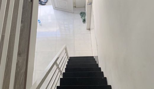 Bán Ngôi Nhà Nhỏ Xinh , 160 Nguyễn Văn Quỳ , Quận 7, Giá 820 Triệu Thương Lượng