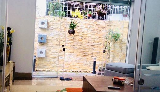 Ba Đình- Hoàng Hoa Thám Ô Tô Vào Nhà, Lô Góc 3 Mặt Thoáng, Thang Máy