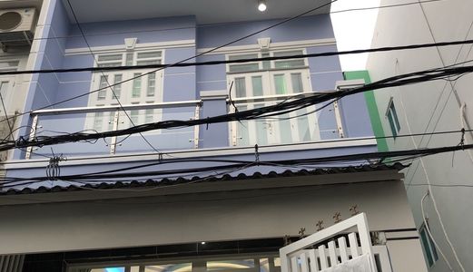 Bán Nhà Hxh 1886 Thông Với 1942 Htp .Diện tích 4.7X11M. 1Trệt ,2Lầu. Full Nt Cao Cấp . Giá 4.15 Tỷ .