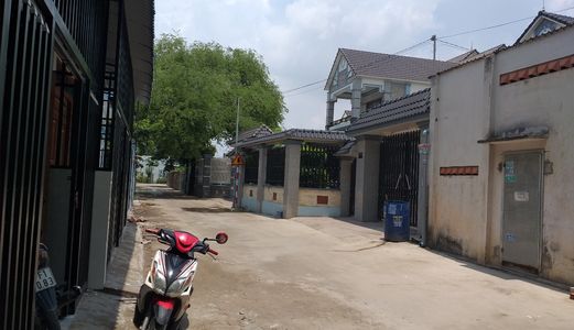 Nhà Sổ Chung 3 Nhà 1 Sổ Đúng 880Triệt 1 Trệt 1 Lầu Cách Ngã Tư Bình Chuẩn 300M.lh:0981.147.078