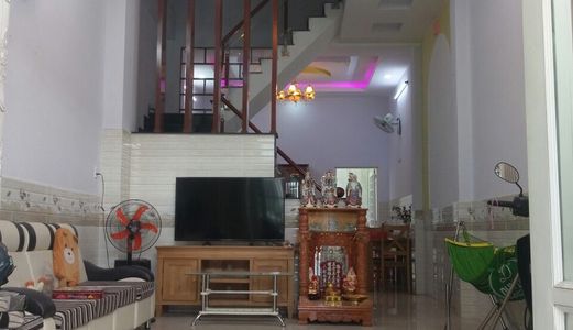 Bán Nhà Nguyên Căn 1 Trệt, 2 Lầu Hướng Chính Đông Huỳnh Tấn Phát Q7. Lh 0967607427 Long