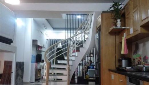 Chuyển Nơi Ở Bán Nhanh Nhà Hẻm 1716 Huỳnh Tấn Phát . Diện tích: 4X20M. 1Trệt,1 Lầu ,2Pn. Tặng Nội thất . Giá 3.3 Tỷ .