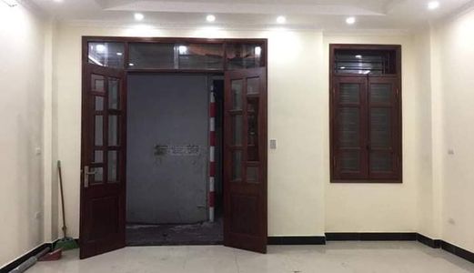 Bán Nhà Cực Đẹp Thịnh Quang Đường Rộng Thông Thoáng - Diện tích 35M2 X 5 Tầng.