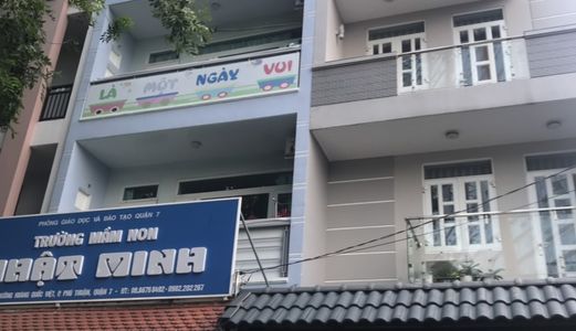 Cho Thuê Nhà Nguyên Căn Khu Lacasa Hoàng Quốc Việt. Diện tích 5X18M, 3 Lầu, 5 Phòng ngủ. Giá Thuê 30 Triệu.