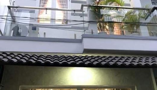 Bán Nhà Hẻm xe hơi 71 Đào Tông Nguyên. Diện tích 4X13M. 1 Trệt, 1 Lầu, 2 Phòng ngủ, 3 Wc. Giá Bán 3.1 Tỷ.
