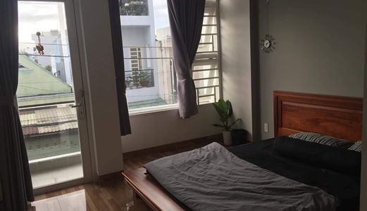 Cần Vốn Làm Ăn Cần Ra Đi Gấp Nhà Hẻm Xe Hơi Q. Tân Bình