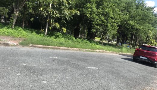 Cần Vốn Bán Nhanh Đất Nền Khu Tái Định Cư . Đường 14M. Dt 5X18M. Giá 6.1 Tỷ . Giá Cực Tốt .