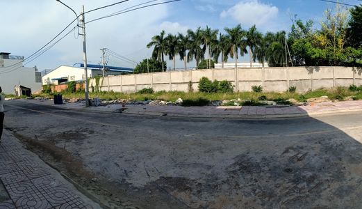 Còn Một Số Nền Đất Gần Khu Dân Cư Việt - Sing Đang Thanh Lý