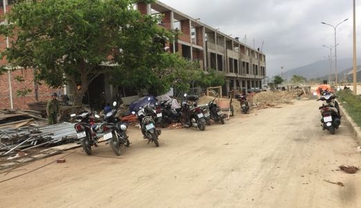 Bán Lô Đất Nền Đối Diện Trung Tâm Thương Mại Biển Nguyễn Tất Thành, Chỉ 32 Triệu/m2, Đường 33M