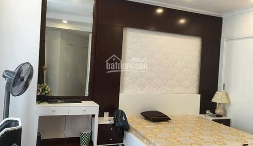 Chính Chủ Cho Thuê Căn Hộ Cao Cấp Tại Vinhome Metropolis. 29 Liễu Giai. 50M2 - 1 Phòng ngủ - Giá 750$/Tháng