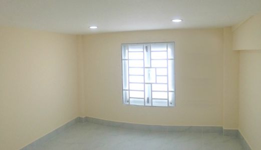 Cần Bán Gấp Nhà  Đoàn Văn Bơ, Nhà Mới Vào Ở Ngay.