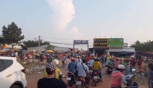 Cần Bán Gấp 2 Lô 300M2: Đất Nền Kcn 1,9 Triệu/m2 (100M2 Thổ Cư) - Có Sổ Sẵn