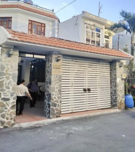 Nhà Chú Sáu 137M2 Ngang 11.03M Sổ Hồng Riêng, Mặt Tiền Đường Lý Phục Man  0336082305