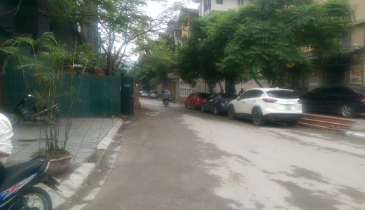 Cần Bán Biệt Thự No9 Đtm Dịch Vọng – Cầu Giấy, Hà Nội.