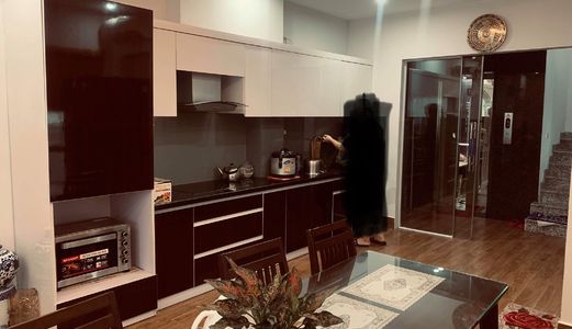 Nhà Mới Mặt Phố Lô Góc,Thang Máy,Ngõ To Như Phố,Ô Tô 7 Chỗ Vào Thẳng Nhà!!!