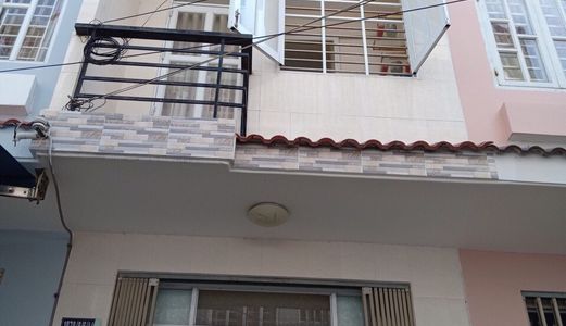 Bán Nhà Hẻm xe hơi 1979 Huỳnh Tấn Phát .Diện tích: 3X6M. 1 Trệt, 2 Lầu, 2 Phòng ngủ, 3Wc. Giá 1 Tỷ 420 Tr .