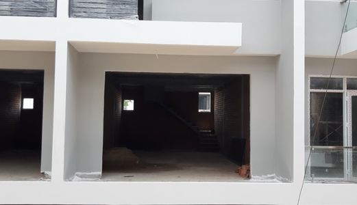 Bán Gấp Căn Nhà Phố Nằm Trên Đường Huỳnh Tấn Phát Q7