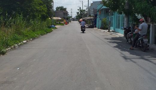 Bán Gấp Lô Đất Lê Văn Lương Thông Với Phạm Hữu Lầu, Dt 85.5 M2 , Hẻm 6M , Sổ Hồng Riêng Kdc Hiện Hữu 