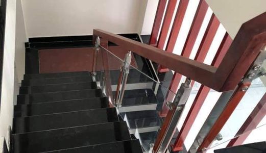 Bán Nhà 2 Tầng Kiêt Ototo 202 Hoàng Văn Thái Vị Trí Quá Đệp Gần Chợ 