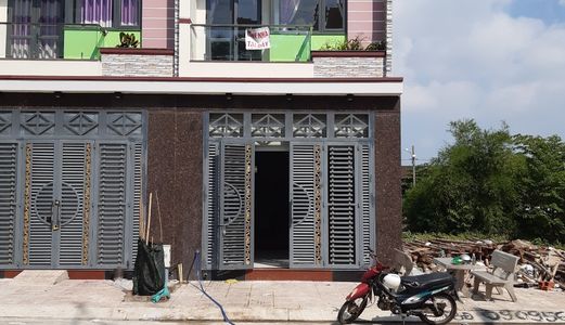 Nhà Phố Làng Đại Học Dĩ An