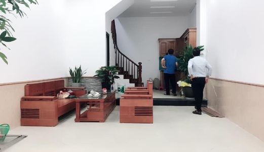 Bán Nhà Đẹp 44M2, 5 Tầng, Ô Tô Đỗ Cửa, Phố Núi Trúc, Giá 6,2 Tỷ. 