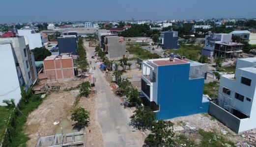 Cần Bán Lô Đất 2 Mặt Tiền, Có Sổ Hồng Riêng