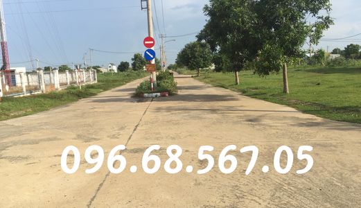 Tôi Cần Bán Lô Đất Trong Khu Dân Cư Bạch Đằng- Tân Uyên- Bình Dương, Sổ Hồng Riêng.