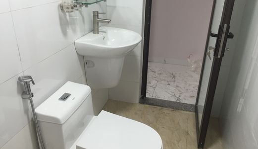 Bán Nhà 5 Tầng Xây Mới Gần Cầu Vĩnh Tuy - Long Biên - Hn . Full Nội Thất Chỉ Việc Xách Vali Về Ở 