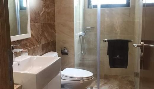 Chính Chủ Cần Bán Gấp Cắt Lỗ 2 Căn Hộ 85M2  Chung Cư The Legend