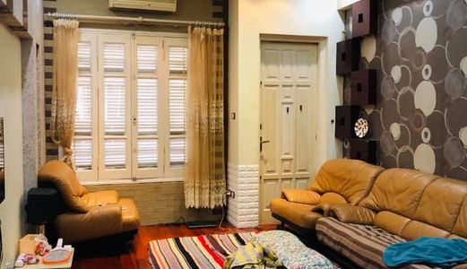 Bán Nhà Mặt Phố Chợ Nhà Xanh (Xuân Thủy) Kinh Doanh Tấp Nập 18,5 Tỷ