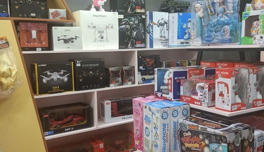 Sang Nhượng Shop Đồ Chơi Cao Cấp Đường Cách Mạng Tháng 8