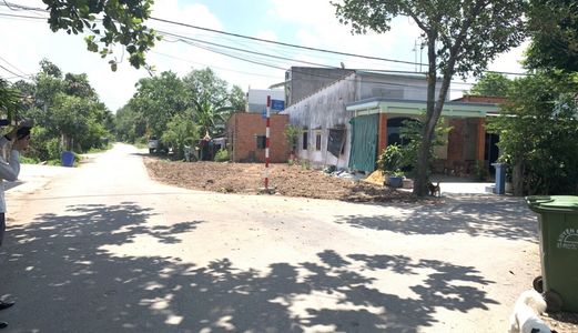 Cần Bán Gấp Lô Đất Khu Củ Chi, Xã Tân Thông Hội . Giá 750 Triệu 1 Nền 100M2.  Thổ Cư 100%