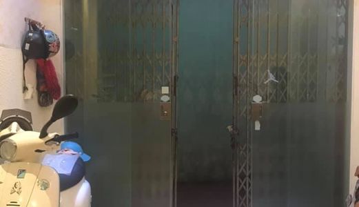 Bán Nhà Phố Nguyên Hồng 16M, 3 Tầng, Mặt Tiền 5,5M, Ở Ngay, Chỉ 1,4 Tỷ.