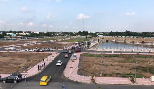 Đất Nền Trung Tâm Thị Trấn, Mặt Tiền Đường 40M,  Sổ Hồng Riêng, Xây Dựng Tự Do.