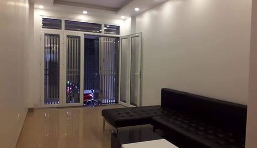 Bán Nhà 40 M2, 5 Tầng Mới Kính Coong Phố Định Công Thượng Chỉ Hơn 2