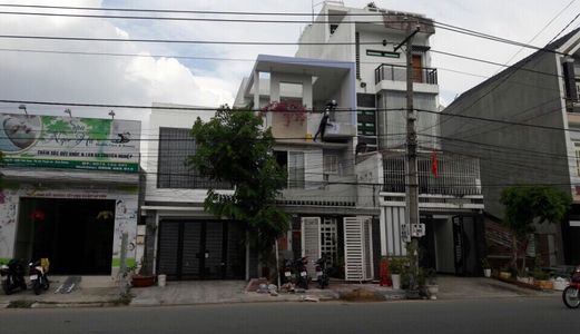 Bán Nhà Mặt Tiền Đường D1 ,vsip 1, Thích Hợp Đầu Tư, Kinh Doanh