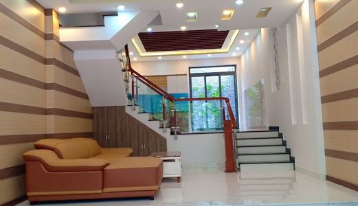 Bán Nhà Tuyệt Đẹp Khu Phạm Hữu Lầu .dt 5X18M. 3 Tầng . Full Nt . Giá 8.65 Tỷ .