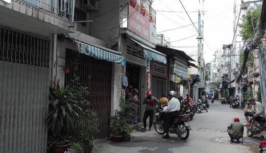 Cần Bán Gấp Nhà  Lê Văn Sỹ. 4,5M X 11. Hẻm Xe Hơi Thẳng, Thoáng. Giá 9,2 Tỷ