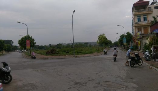 Bán Nhanh 1 Cơ Số Mảnh Đất Đấu Giá, Đất Tái Định Cư Khu Vực Phố - Giang Biên, Phúc Lợi, Việt Hưng